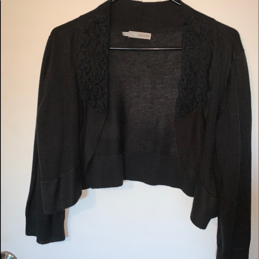 Maurices Size 2 Black Cropped Cardigan